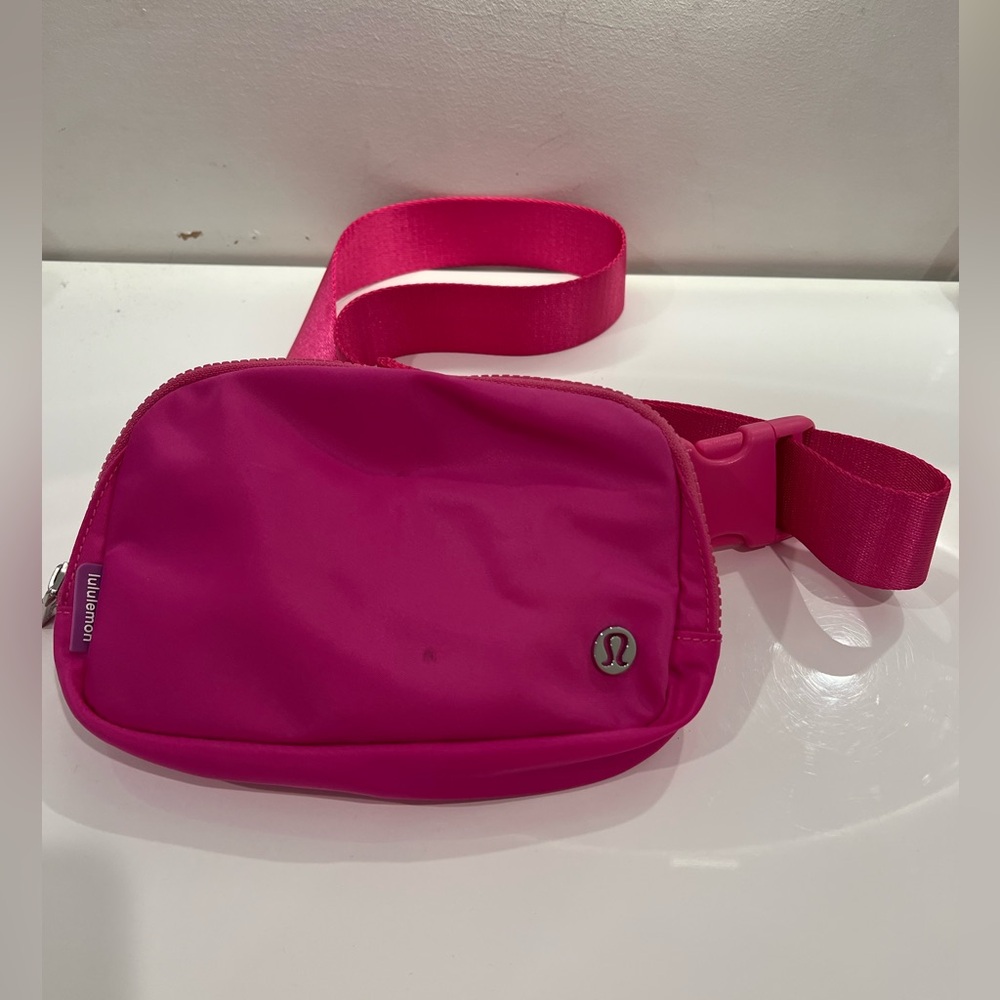 Lululemon sonic Pink  Belt Bag